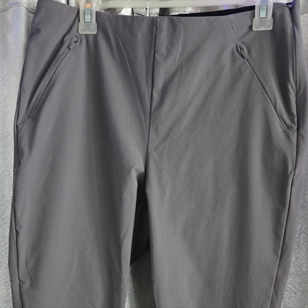 Duluth Trading Co Women's Gray Ankle Pants
